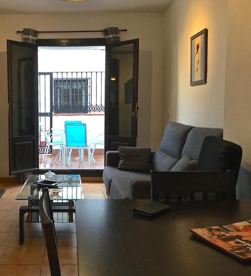 Velez Apartment Velez de Benaudalla Bagian luar foto