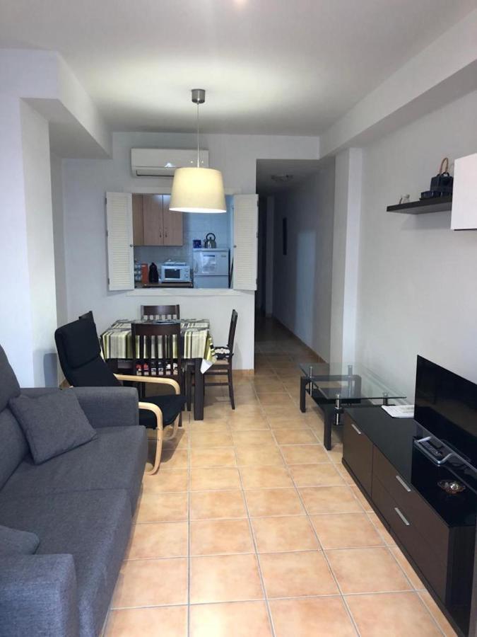 Velez Apartment Velez de Benaudalla Bagian luar foto