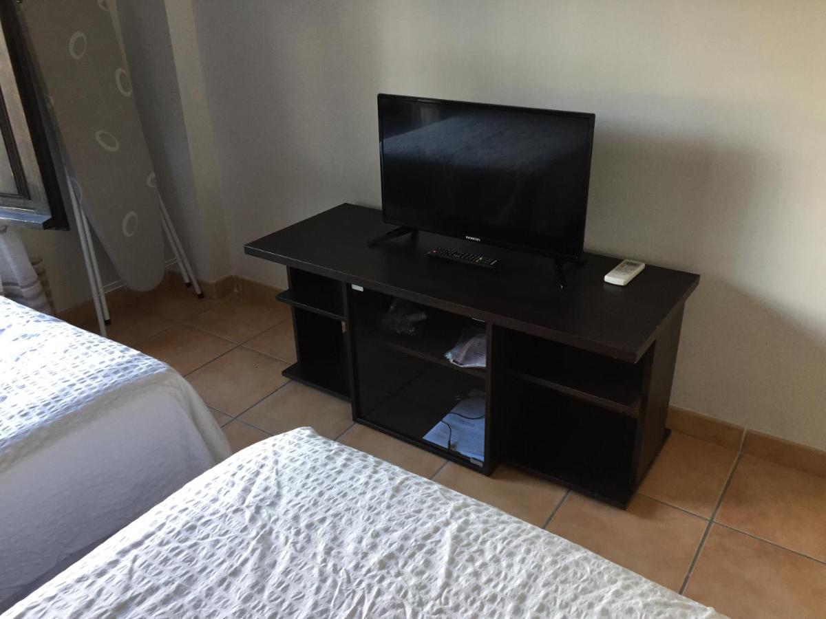 Velez Apartment Velez de Benaudalla Bagian luar foto
