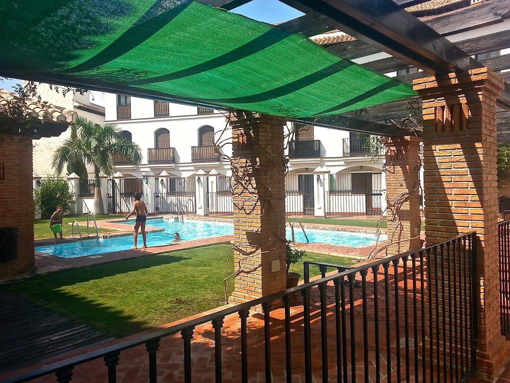 Velez Apartment Velez de Benaudalla Bagian luar foto